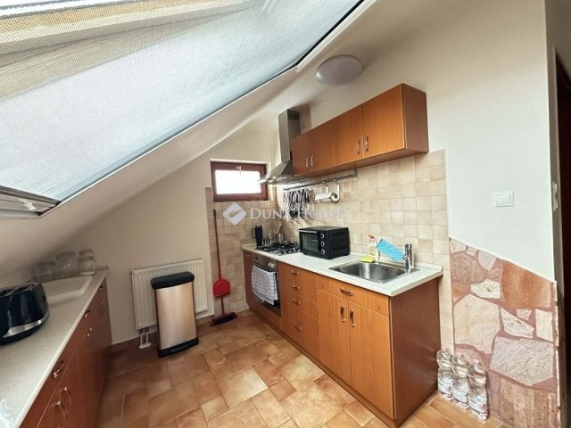 Eladó családi ház, Nagykőrösön 99 M Ft, 5 szobás