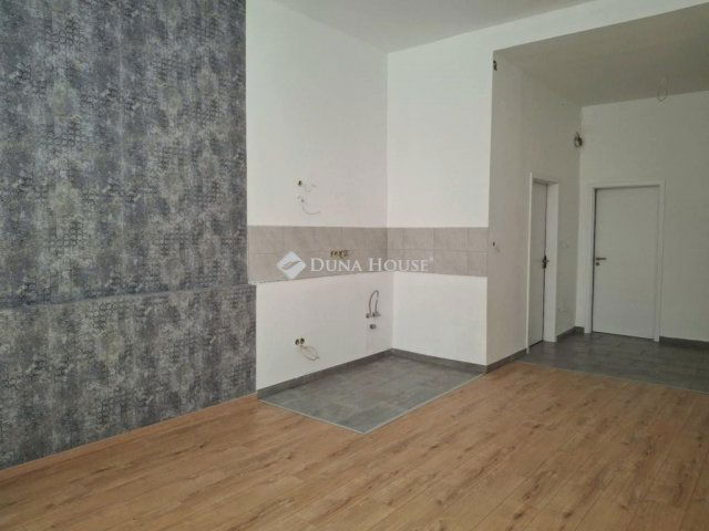 Eladó téglalakás, Budapesten, VI. kerületben 104.9 M Ft