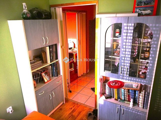 Eladó panellakás, Szentendrén 42.9 M Ft, 2 szobás