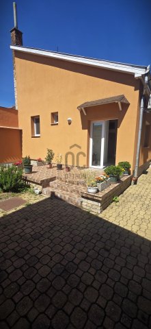 Eladó családi ház, Budapesten, XX. kerületben 139.99 M Ft