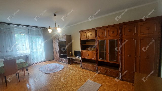 Kiadó téglalakás, albérlet, Tatabányán 150 E Ft / hó