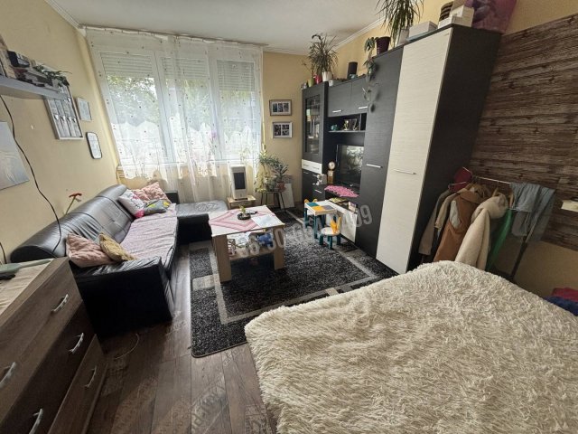Eladó panellakás, Balassagyarmaton 31.5 M Ft, 2 szobás