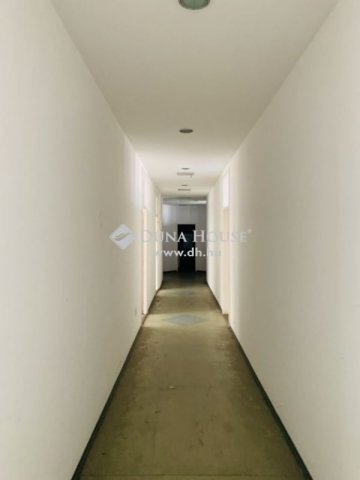 Eladó iroda, Budapesten, X. kerületben 330.75 M Ft