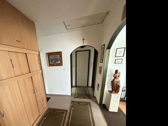 Eladó nyaraló, Csákváron 179.99 M Ft, 8 szobás