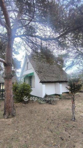 Eladó családi ház, Csongrádon 9 M Ft, 2 szobás