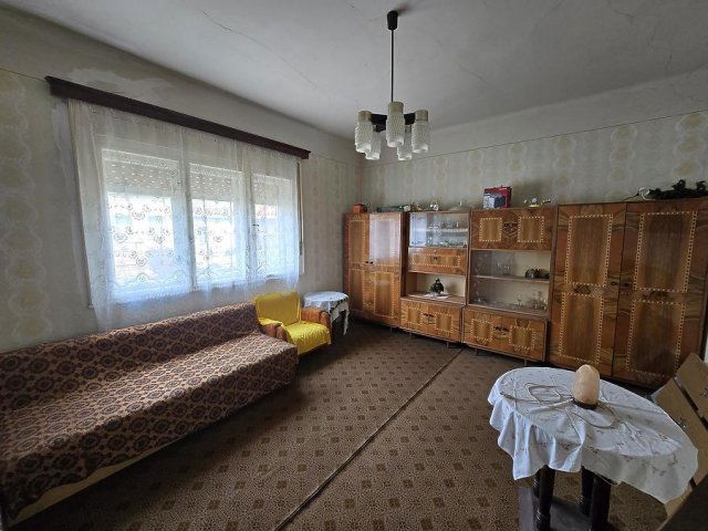 Eladó családi ház, Dunakeszin 88.9 M Ft, 3 szobás