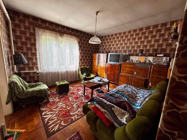 Eladó családi ház, Budapesten, XV. kerületben 79.9 M Ft