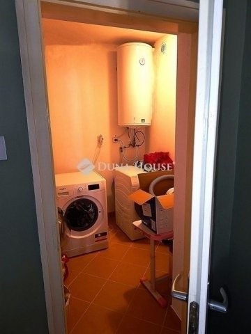 Eladó családi ház, Pilisen 79.99 M Ft, 3 szobás