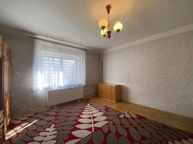 Eladó családi ház, Budapesten, III. kerületben 74.9 M Ft