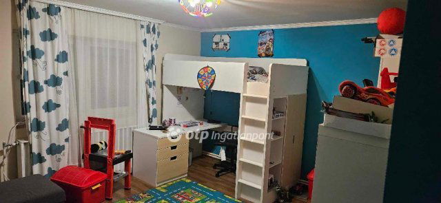 Eladó családi ház, Jászberényben 59.9 M Ft, 4 szobás