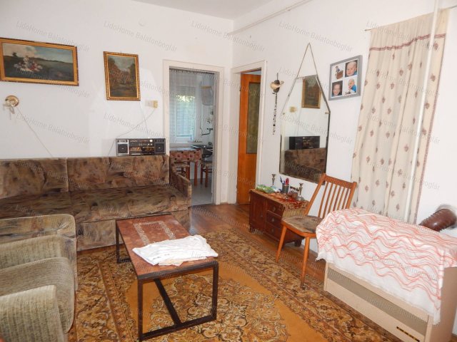 Eladó nyaraló, Fonyódon 109 M Ft, 4+3 szobás