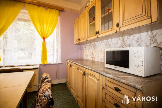 Eladó családi ház, Nagybánhegyesen 10.5 M Ft, 2 szobás