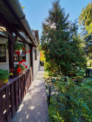 Eladó családi ház, Vécsen 14.9 M Ft, 3 szobás