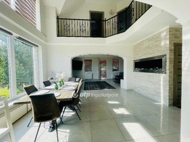 Eladó családi ház, Bocskaikerten 145 M Ft, 3 szobás