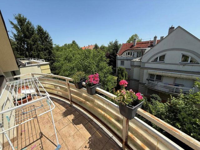 Eladó téglalakás, Budapesten, XI. kerületben 109.9 M Ft