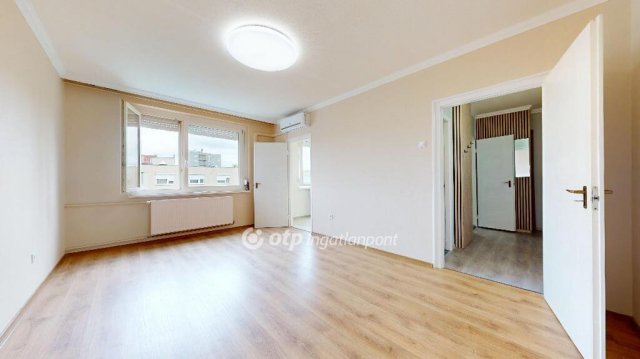 Eladó panellakás, Miskolcon 23.9 M Ft, 1+1 szobás