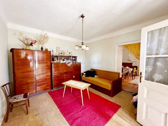 Eladó családi ház, Pakson 34.9 M Ft, 3 szobás