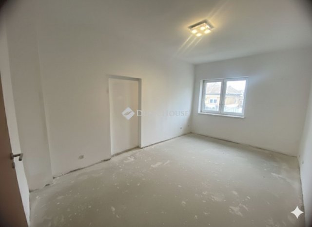 Eladó családi ház, Vácszentlászlón 45 M Ft, 4 szobás