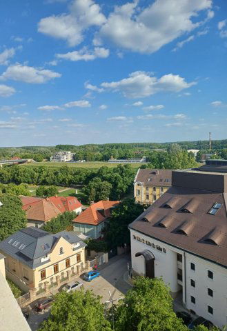 Eladó téglalakás, Szolnokon 29.9 M Ft, 3 szobás