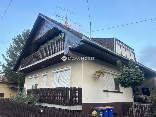 Eladó családi ház, Lajosmizsén 129 M Ft, 5 szobás