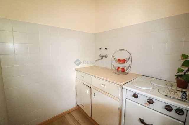 Eladó téglalakás, Budapesten, I. kerületben 79.9 M Ft, 2 szobás