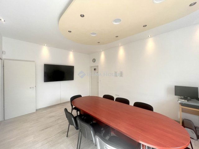Eladó iroda, Veszprémben 149 M Ft / költözzbe.hu