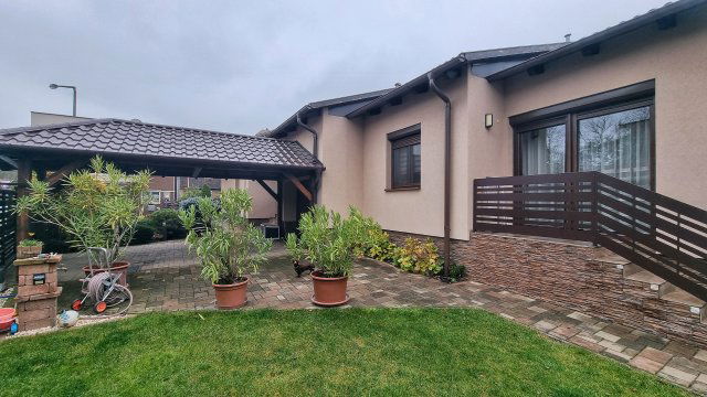 Eladó családi ház, Nyíregyházán 179 M Ft, 4 szobás