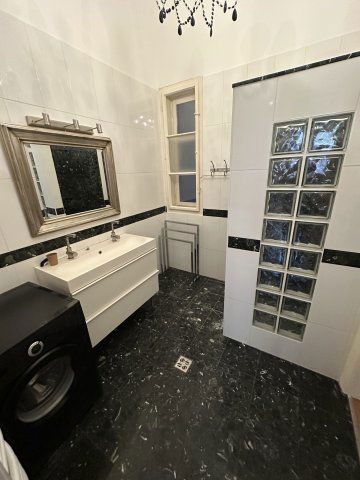 Kiadó téglalakás, albérlet, VIII. kerületben, Gutenberg téren