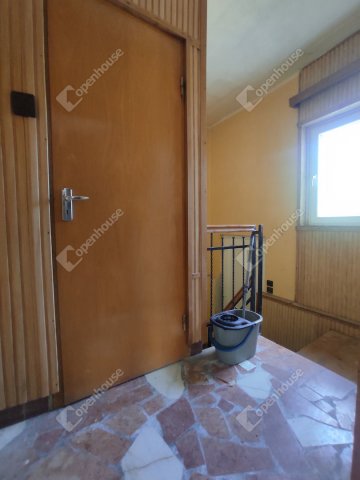 Kiadó családi ház, albérlet, Komáromban 800 E Ft / hó