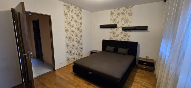 Eladó panellakás, Debrecenben 79 M Ft, 3+1 szobás