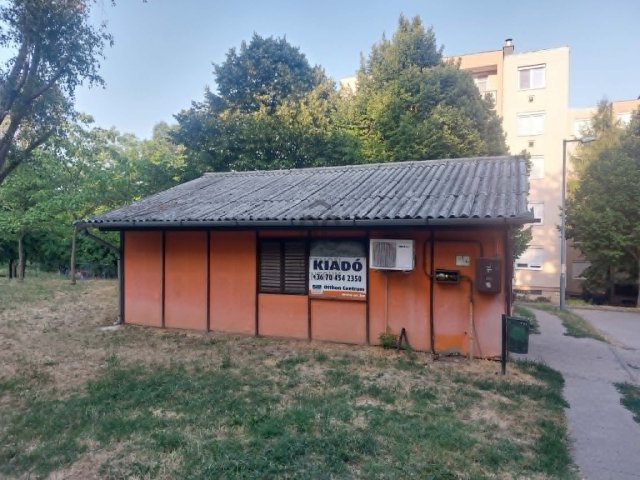 Kiadó ipari ingatlan, Szekszárdon 289 E Ft / hó