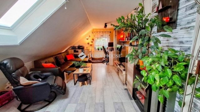 Eladó családi ház, Őrbottyánban 107.9 M Ft, 5 szobás