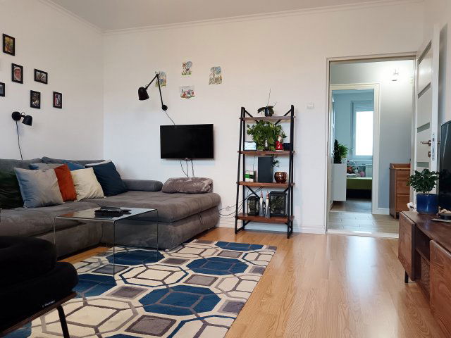 Eladó panellakás, XXI. kerületben, Kiss János altábornagy utcában