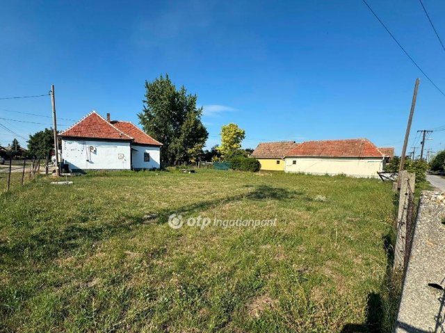 Eladó telek, Poroszlón 8.49 M Ft / költözzbe.hu