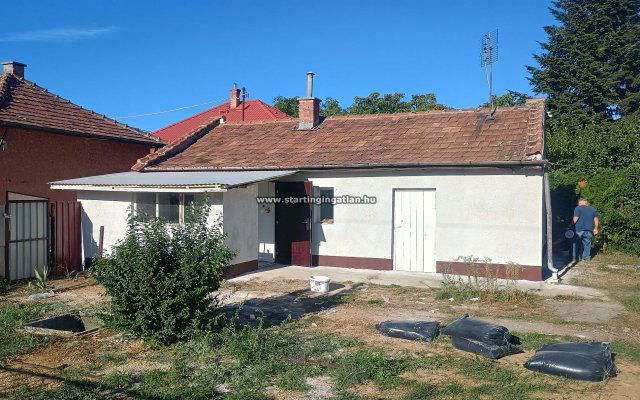 Eladó családi ház, Budapesten, XVIII. kerületben, Nap utcában