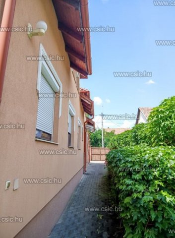 Eladó családi ház, Budapesten, XVIII. kerületben 118.5 M Ft