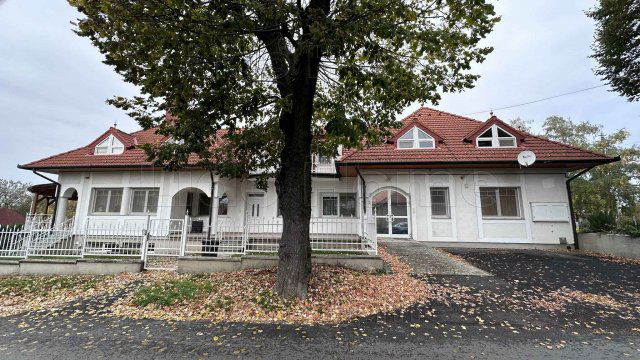 Eladó hotel, Balatongyörökön 198.99 M Ft, 16 szobás