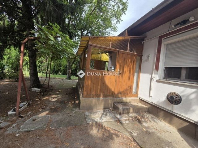 Eladó családi ház, Szatymazon 24.99 M Ft, 2 szobás