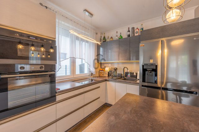 Eladó családi ház, Ráckevén 129.9 M Ft, 4 szobás