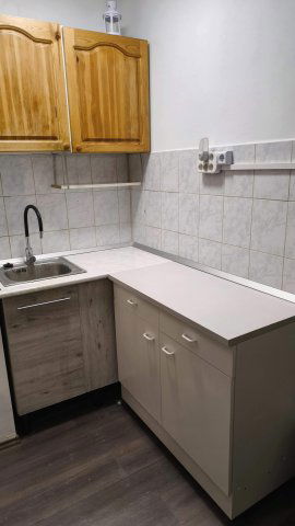 Eladó panellakás, Debrecenben 39.5 M Ft, 1 szobás