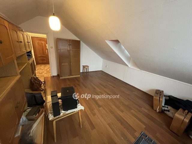 Eladó téglalakás, Salgótarjánban 8.9 M Ft, 1+1 szobás