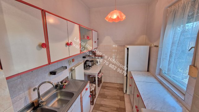 Eladó családi ház, Békéscsabán 39.99 M Ft, 2 szobás