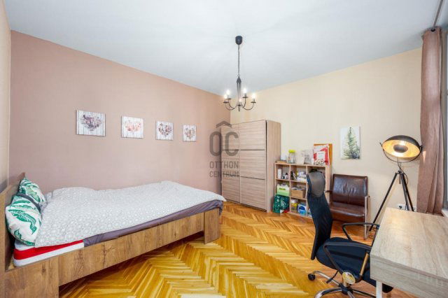 Eladó téglalakás, Budapesten, VI. kerületben 99.9 M Ft, 2 szobás