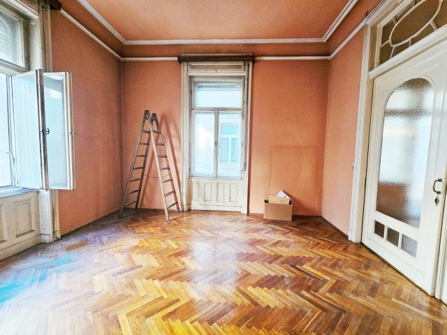 Eladó téglalakás, Budapesten, V. kerületben 189.9 M Ft, 3 szobás