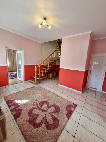 Eladó családi ház, Abonyban 49.99 M Ft, 4 szobás