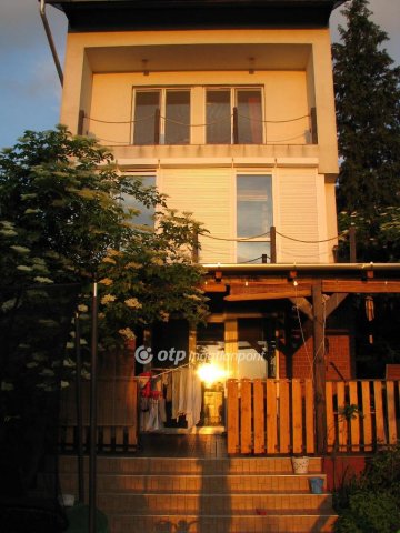 Eladó családi ház, Dunavarsányban 124.9 M Ft, 3+1 szobás