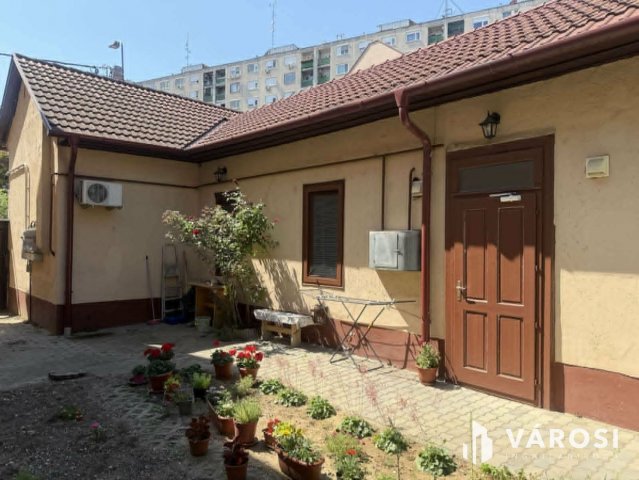 Kiadó családi ház, albérlet, Debrecenben 160 E Ft / hó