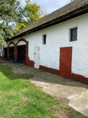 Eladó mezogazdasagi ingatlan, Lajosmizsén 205 M Ft, 22+4 szobás