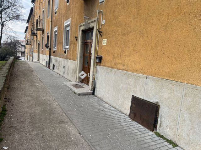 Eladó ipari ingatlan, Várpalotán, Szent István úton 5.8 M Ft