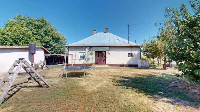 Eladó családi ház, Bökönyön 24.5 M Ft, 3 szobás